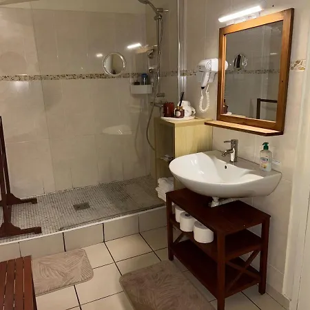 Semesterbostad L'oasis Des Falaises, Serre Tropicale, Piscine Et Grand Jardin *
