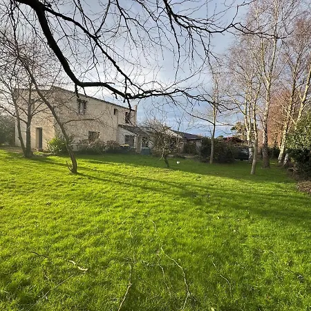 L'oasis Des Falaises, Serre Tropicale, Piscine Et Grand Jardin Semesterbostad
